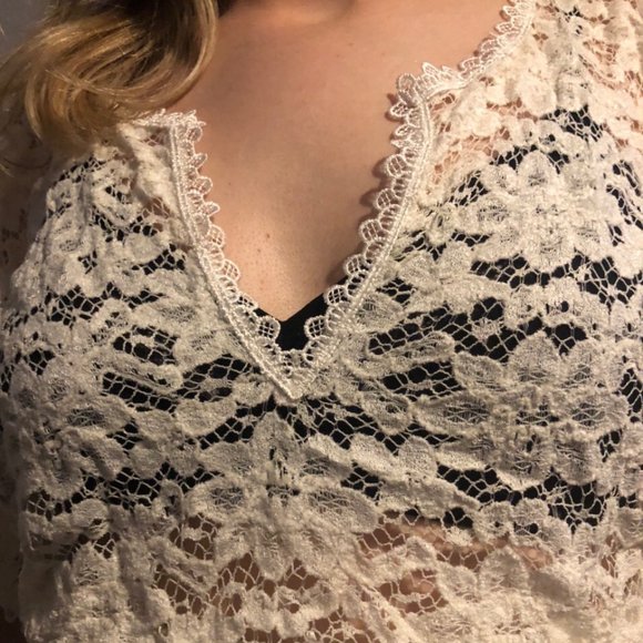 Lace Blouse - Picture 2 of 4
